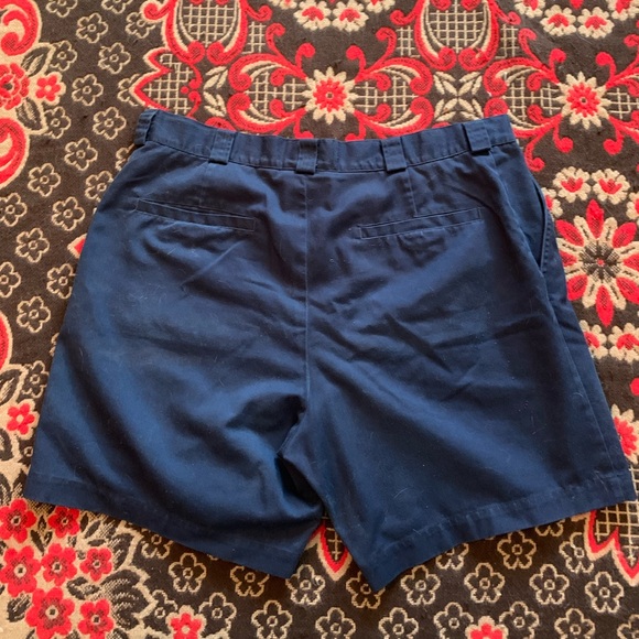 Tilley Shorts - Picture 3 of 3